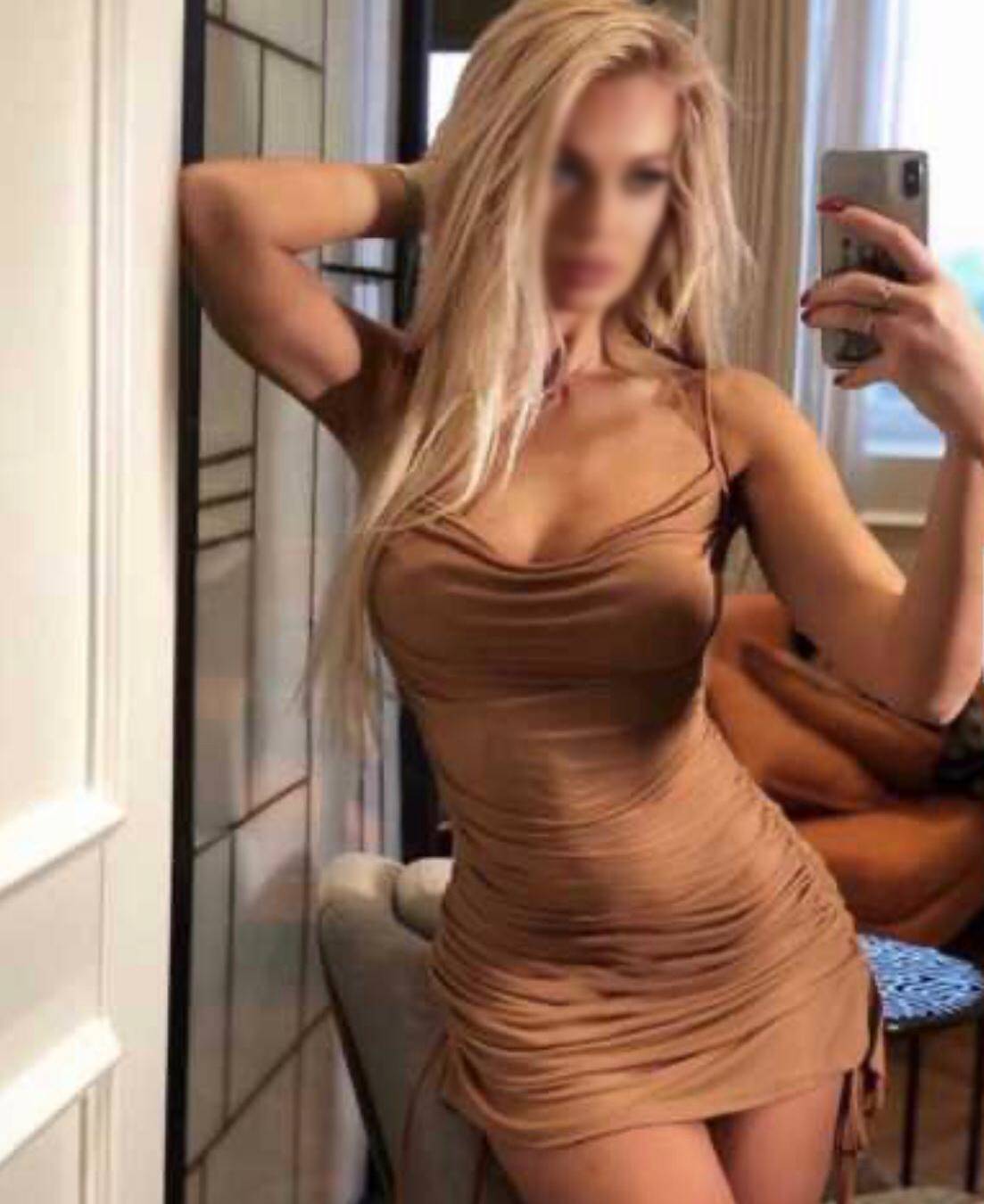 Zeytinburnu Escort Şebnem İle Eşsiz Ve Ateşli Bir Deneyim